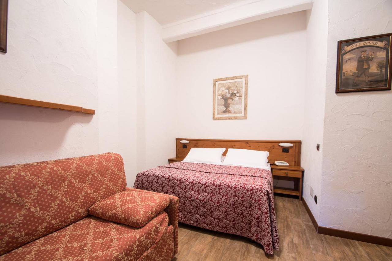 Limone Palace Aparthotel Limone Piemonte Buitenkant foto