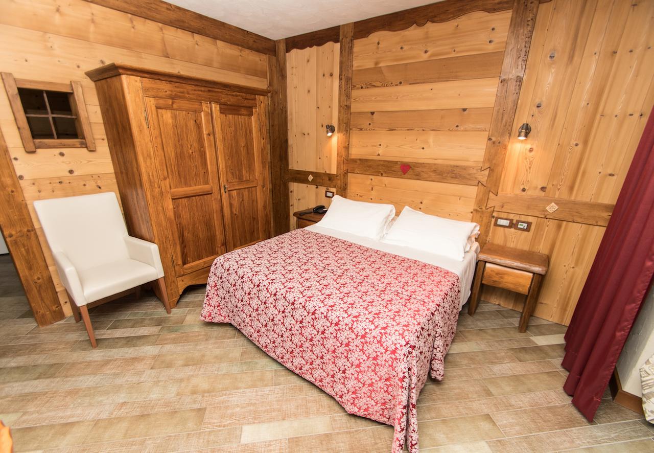 Limone Palace Aparthotel Limone Piemonte Buitenkant foto