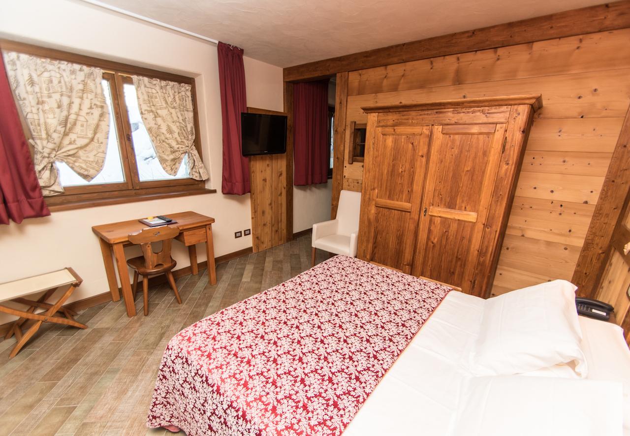Limone Palace Aparthotel Limone Piemonte Buitenkant foto