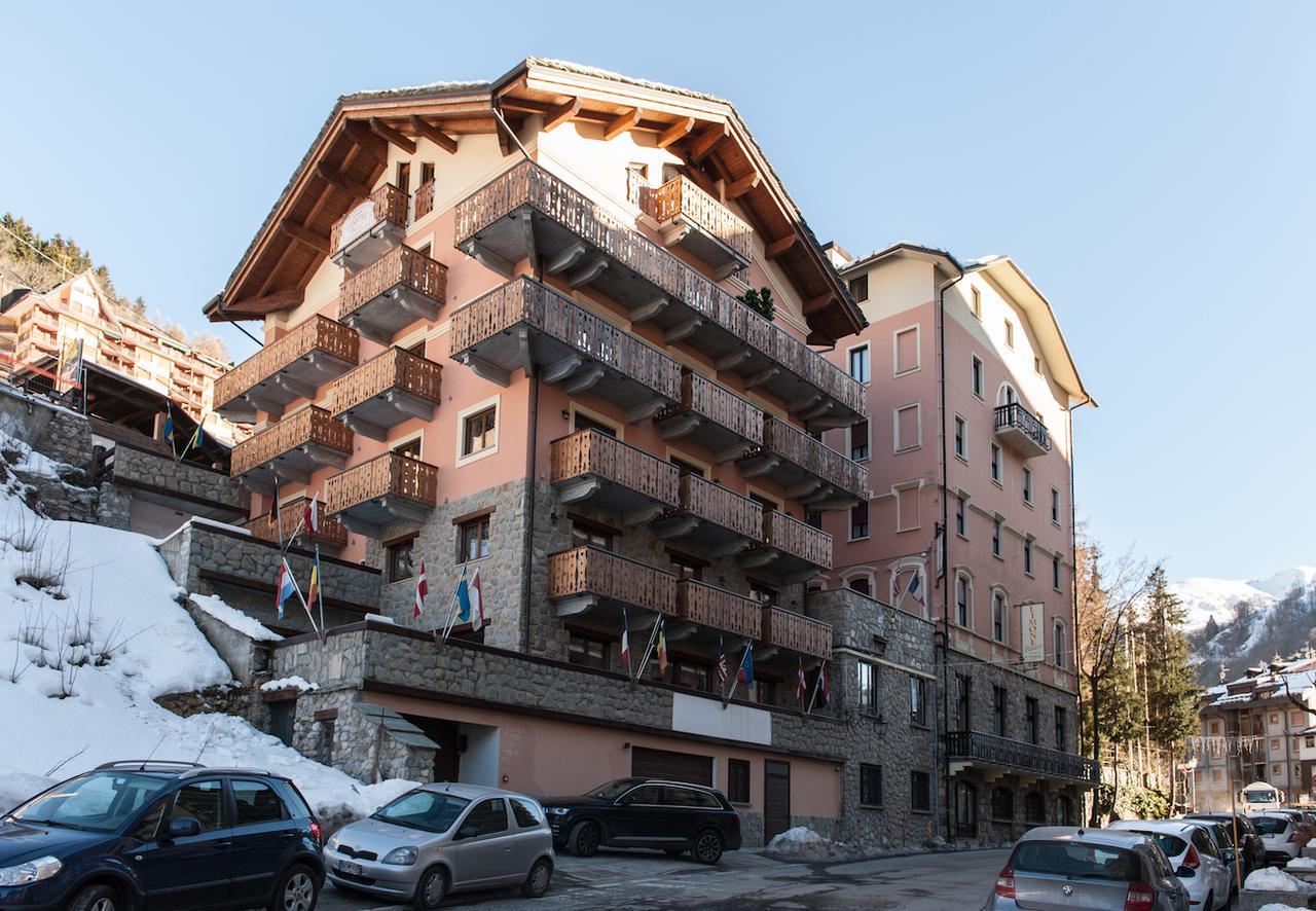 Limone Palace Aparthotel Limone Piemonte Buitenkant foto