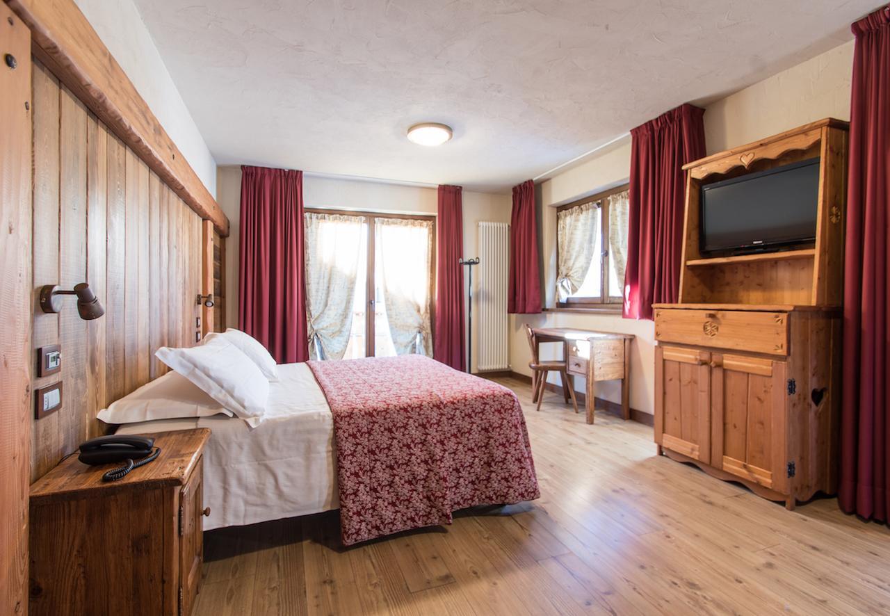 Limone Palace Aparthotel Limone Piemonte Buitenkant foto