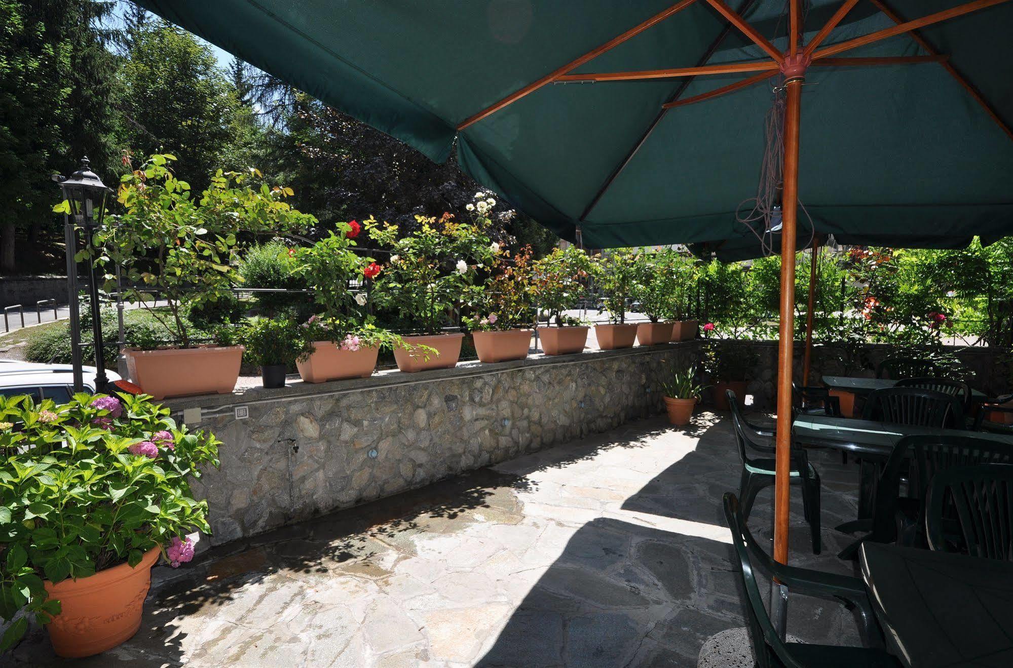 Limone Palace Aparthotel Limone Piemonte Buitenkant foto