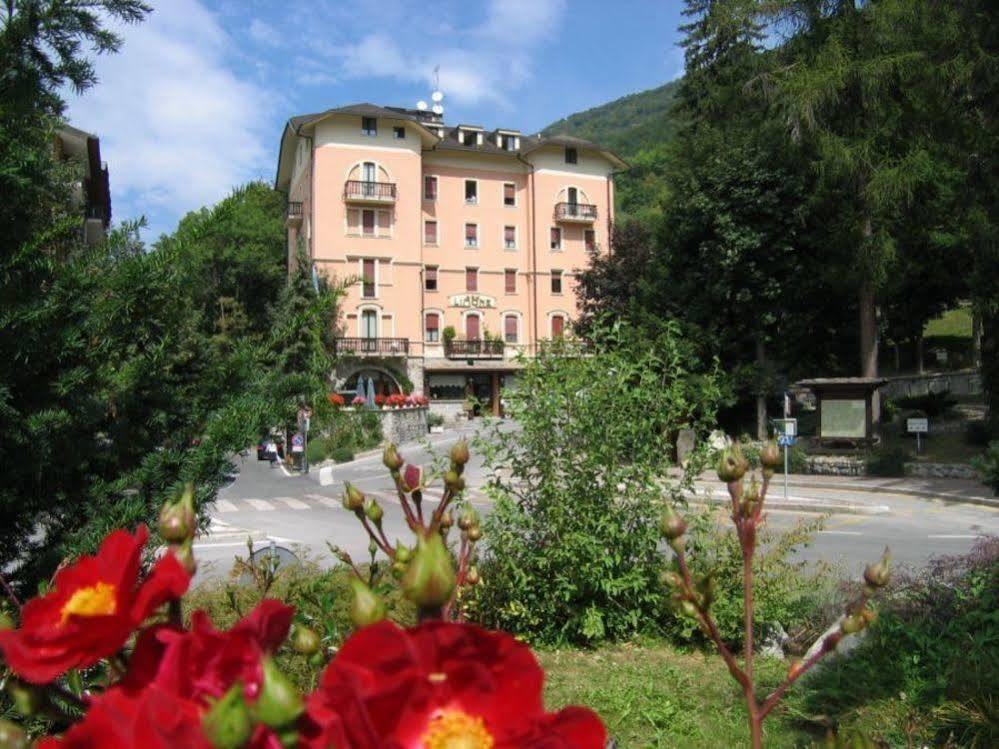 Limone Palace Aparthotel Limone Piemonte Buitenkant foto