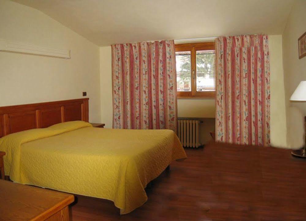 Limone Palace Aparthotel Limone Piemonte Buitenkant foto