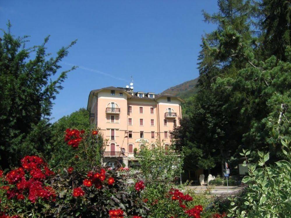 Limone Palace Aparthotel Limone Piemonte Buitenkant foto