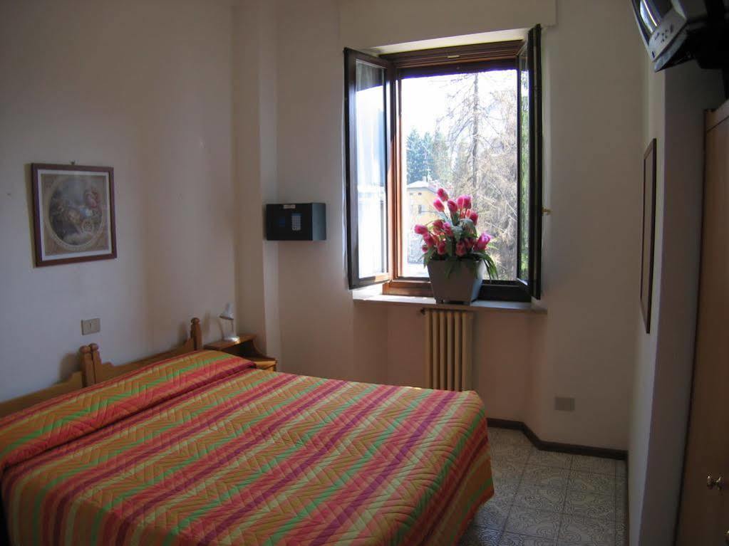 Limone Palace Aparthotel Limone Piemonte Buitenkant foto