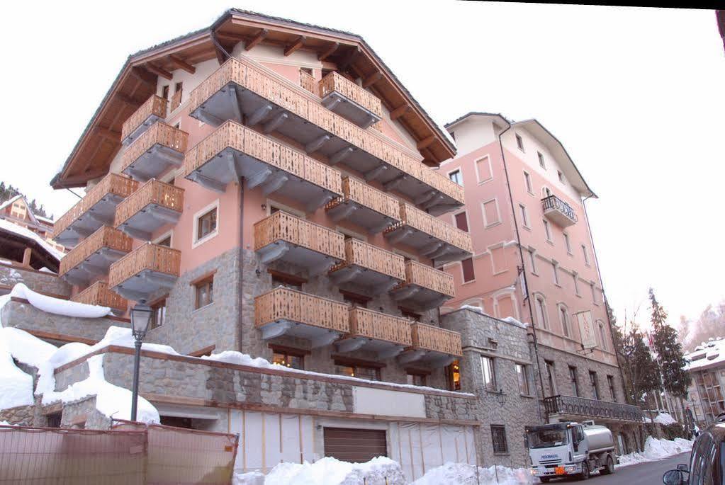 Limone Palace Aparthotel Limone Piemonte Buitenkant foto